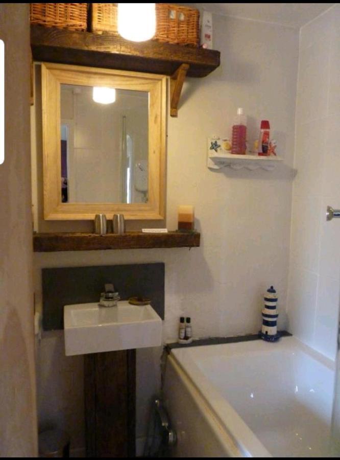 Quirky Lochside Home Инверерей Екстериор снимка